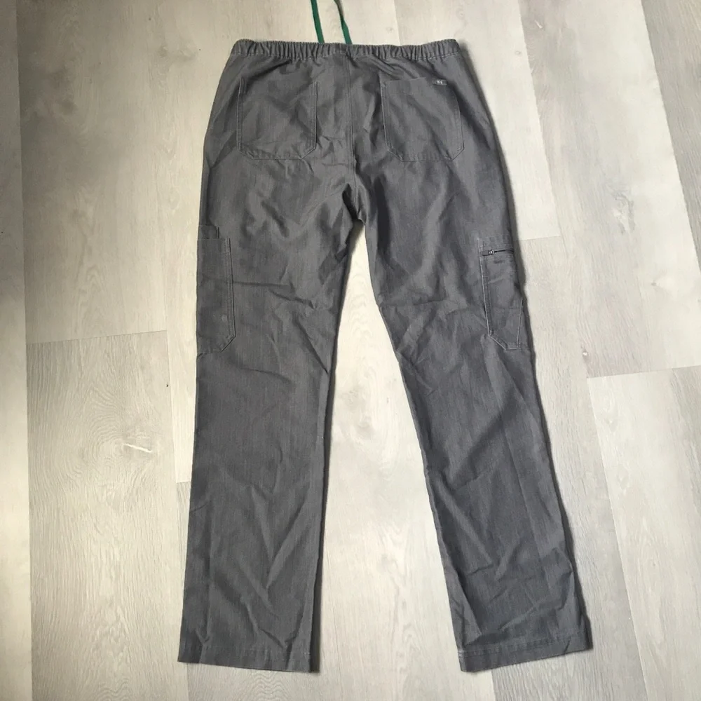 FIGS AXIM GRAY CARGO POCKET STRAIGHT LEG PANTS MENS MEDIUM